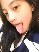 Naked selfies of Filipino teen girl