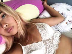 Small-titted Asian slut's selfies and BJ pics