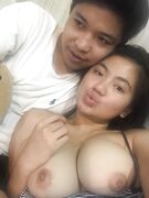 Leaked private photos of a busty filipina and her boyfriend