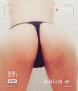 Sexy Asian amateur teen's naked photos