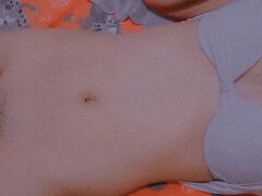 Sexy Asian amateur teen's naked photos