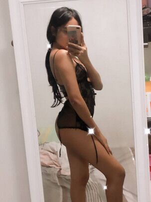 Asian teen girl's homemade nude selfshots