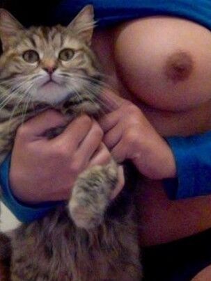 Naked boobs of amateur chicks photo pack